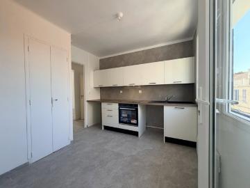 À louer Grand T2 neuf avec balcons Centre ville de La Seyne