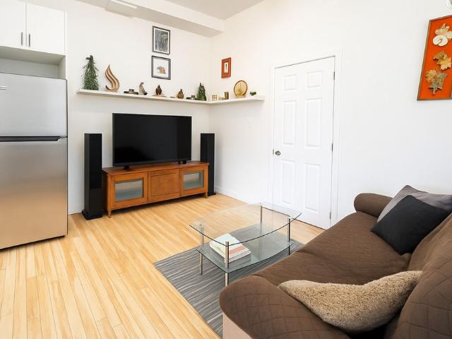 À LOUER: Grand 3 ½ – Quartier Trinité