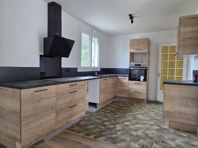 A louer: Grande Maison Maison 6 chambres entièrement rénovée