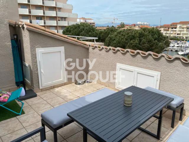 A louer Joli T2 avec terrasse et vue marina ? location de septembre à juin