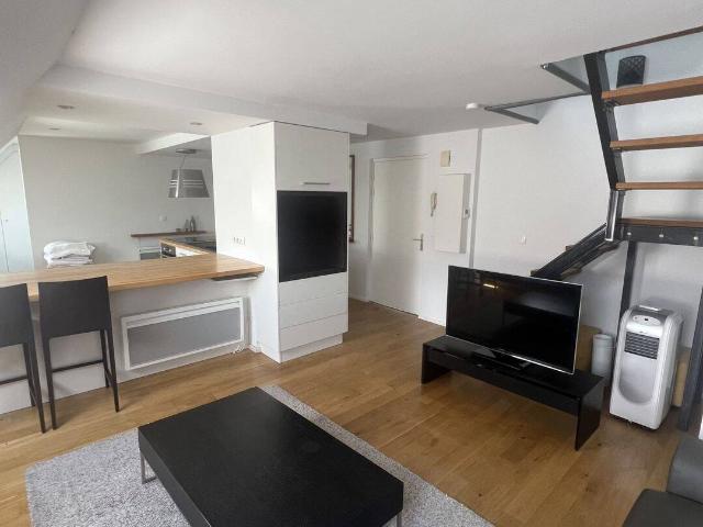À LOUER ! Lumineux duplex de 47m2 situé à la Krutenau