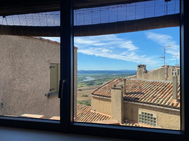 A Louer LURS EN MEUBLE APPARTEMENT T3 dans maison de village
