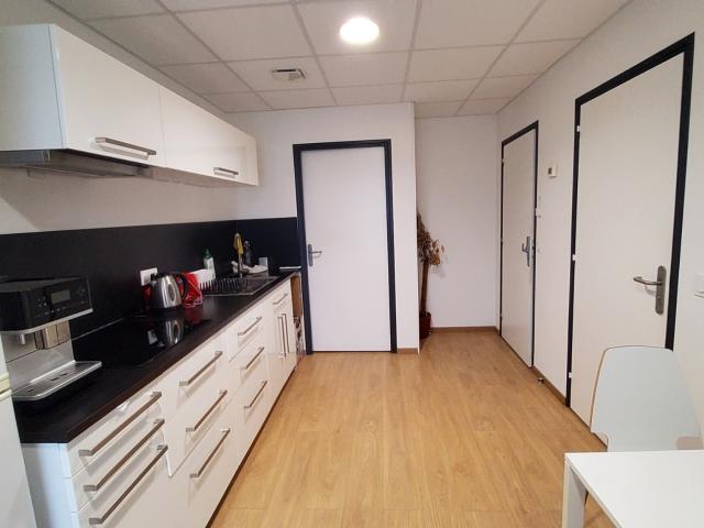 A LOUER Local commercial / bureau de 20m2 GRAND FOUGERAY
