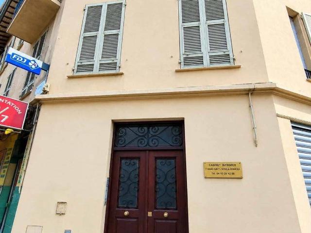 À LOUER – LOCAL PROFESSIONNEL 30 m² – NICE PASTEUR – RÉNOVÉ – TERRASSE 990 € HT/HC / mois