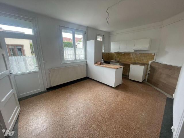 A LOUER Pas de Calais SAINT POL SUR TERNOISE MAISON 2 CHAMBRES AVEC JARDIN comp.: au.