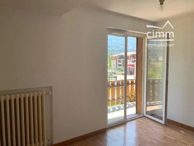 A LOUER PASSY 74170 APPARTEMENT T4
