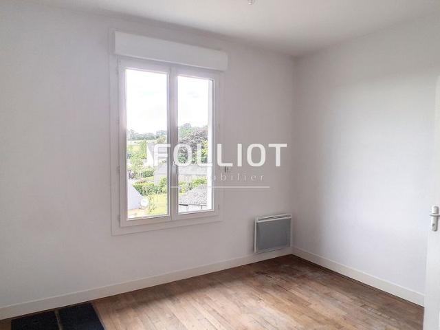 A LOUER PERCY Centre ville F3 53 m� 1er �tage