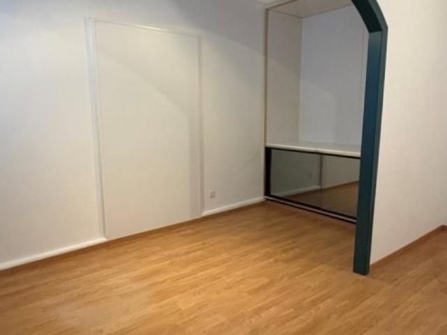 À Louer petit local espace de stockage au rez de chaussée Ouest