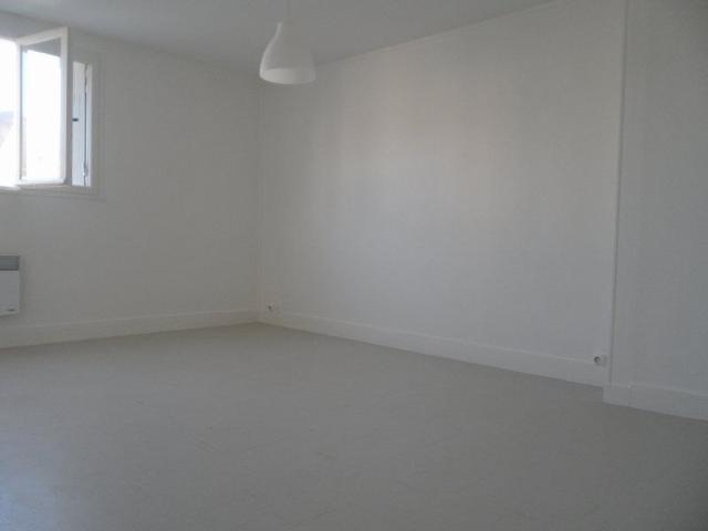 A LOUER Rue Coursalon T1 de 30.60 m²