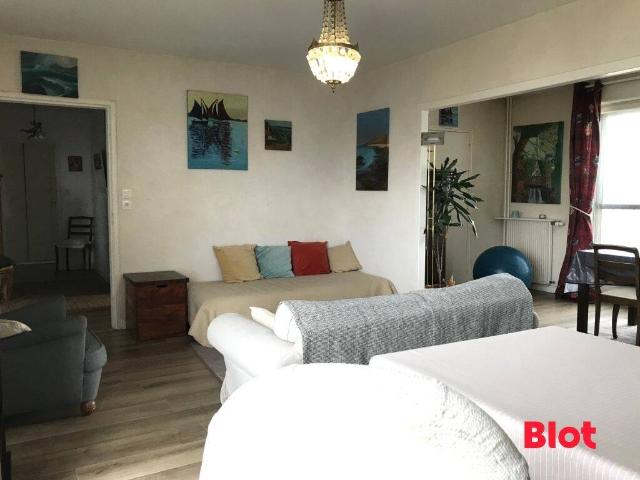 A LOUER RENNES LES QUAIS APPARTEMENT T5 MEUBLÉ