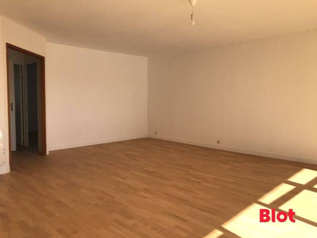 A LOUER RENNES SAINT HELIER APPARTEMENT T3