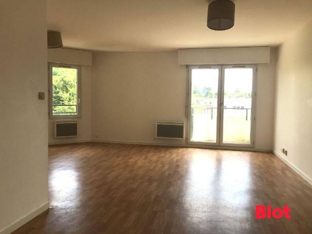 A LOUER RENNES SAINT HELIER APPARTEMENT T3