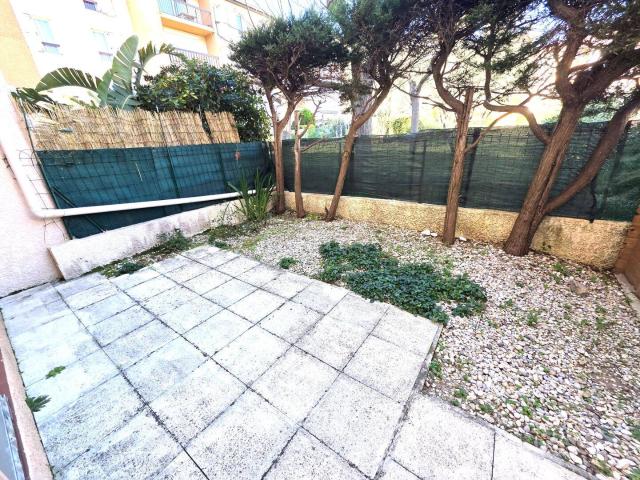 A Louer RESIDENCE SECONDAIRE Appartement T3 en rez de jardin