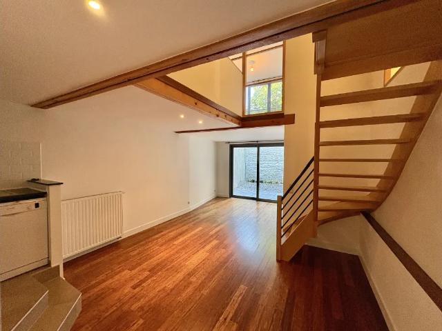 à louer Rez De Chaussée Ixelles Chaussée de Wavre