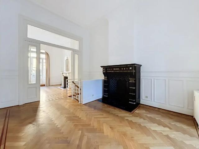 à louer Rez De Chaussée Ixelles