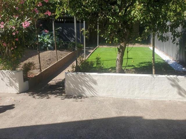 A LOUER REZE PONT ROUSSEAU Maison à étage de type 4/5 + jardin clos
