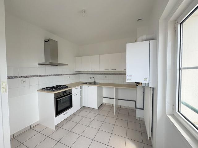 A louer Royan marché central Appartement 3 pièces rénovées 64 m2 Lumineux