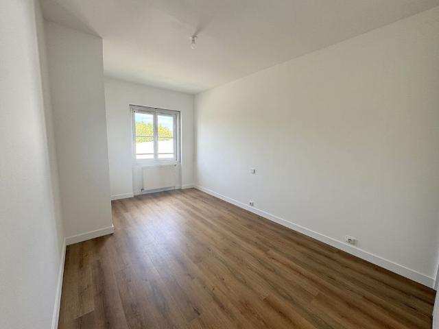 A louer Royan marché central Appartement 3 pièces rénovées 64 m² Lumineux