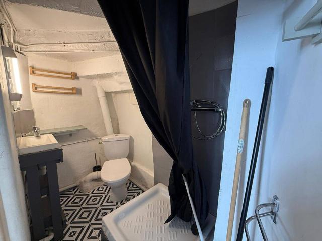 A LOUER: Studette meublée Marseille 1 pièce 12 m2