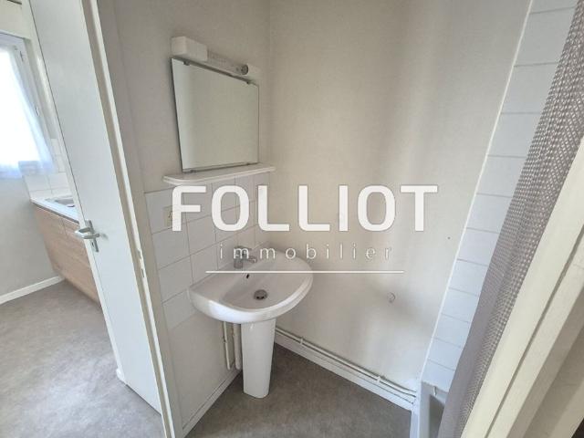 A LOUER Studio 50000 Saint L� PROCHE IUT/FIM 1 pi�ce 18.42 m�