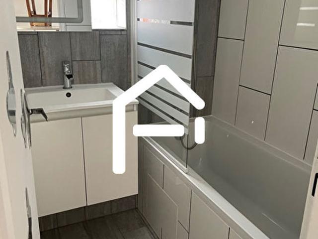 À louer: Studio 14m² Toulouse, St Michel 402.59CC