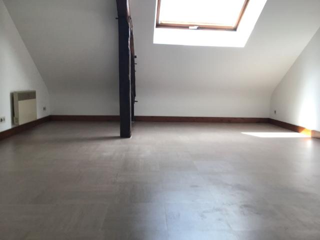 À LOUER Studio 19,3 m² Contres