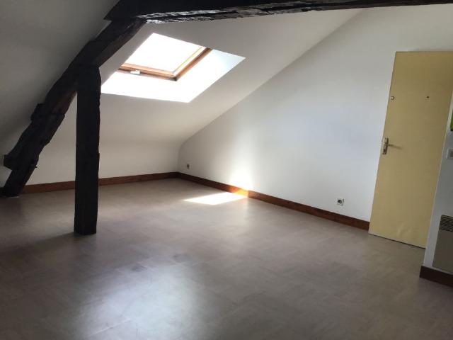 À LOUER ? Studio 19,3 m² | Contres Le Controis en Sologne
