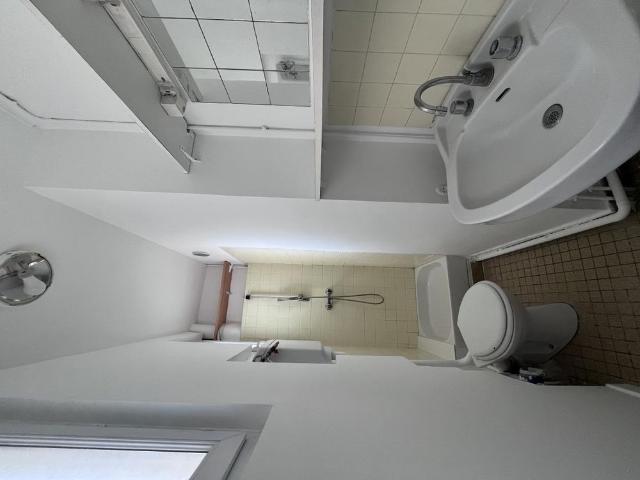 A LOUER STUDIO 25.15m². Paris XIXème. REFAIT NEUF