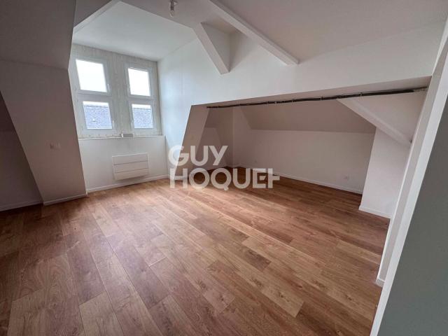 À louer Studio 28 m² Laon ville haute