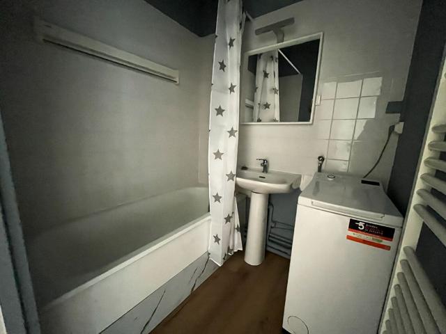 A LOUER – STUDIO AVEC MISE A DISPOSITION DU MOBILIER de 34,09m2 – Rue des Arts réf 1598 B16
