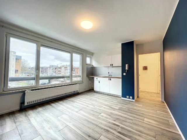 à louer Studio Charleroi Boulevard Pierre Mayence