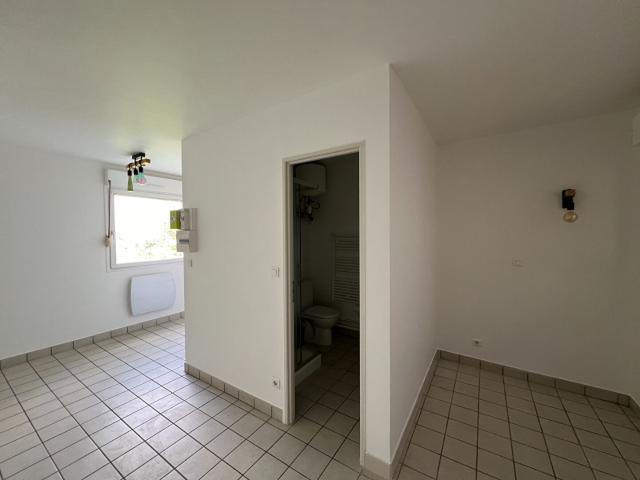 A LOUER Studio de 18 m2 à CREGY LES MEAUX