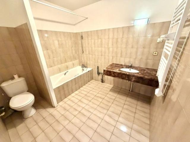A LOUER STUDIO DE 39.88 m² RUE LIEUTENANT COLONEL PREVOST 69006 LYON