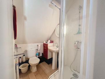 A LOUER STUDIO Eragny Sur Oise 1 pièce 16 m2
