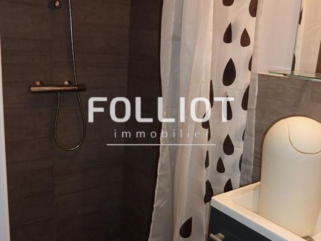 A LOUER: Studio meubl� proche du ch�teau Ref: 2317AB