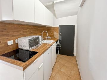 À louer Studio meublé 17 m² en plein coeur de Pertuis
