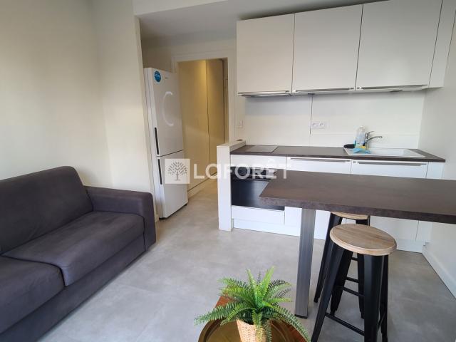 A LOUER Studio meublé 19.65 m2 + balcon et parking DARDILLY Centre