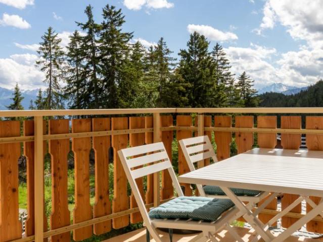 A LOUER STUDIO MEUBLE A CRANS MONTANA