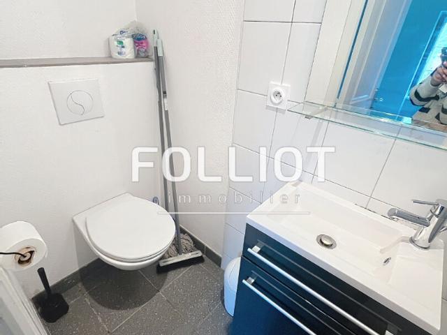 A louer: Studio Meublé à Fougères Réf.2312AB