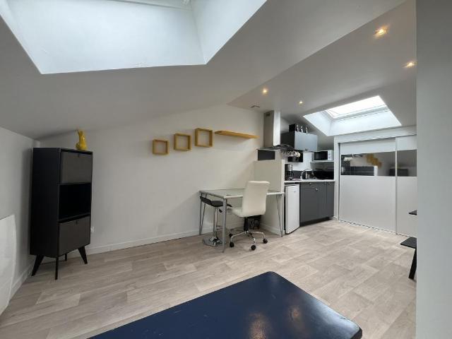 A LOUER STUDIO MEUBLE ANGERS ST LEONARD