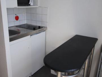 À LOUER – Studio MEUBLÉ de 12 m², Rue Adolphe – VAUBAN réf 710 0C