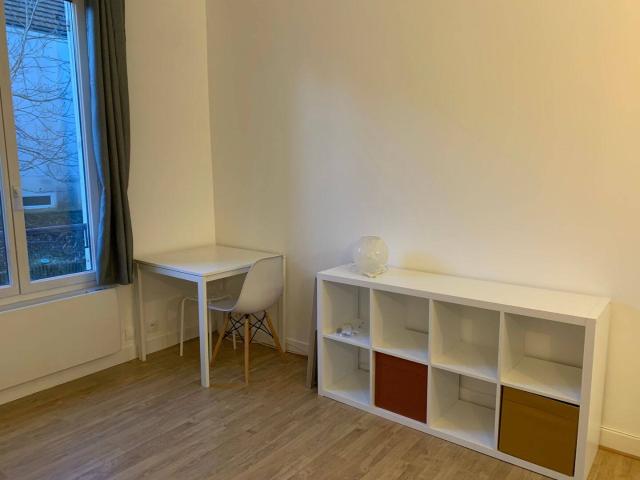 À louer studio meublé de 24 m2 Chaville La Pointe
