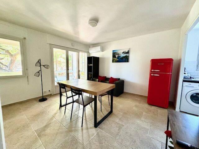 A LOUER: STUDIO MEUBLE DE 28M2 A HYERES