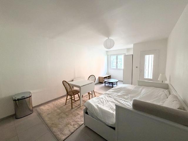 A Louer Studio meublé de 30m² Secteur Mairie