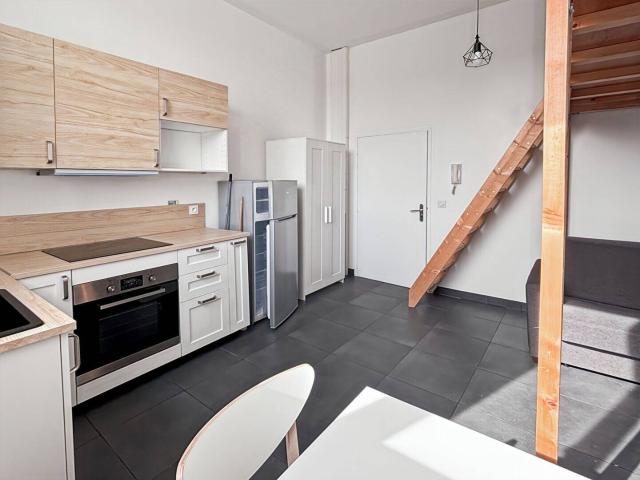 À LOUER STUDIO MEUBLÉ FONTENAY LE VICOMTE