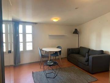 A LOUER Studio Mezzanine Equipé et meublé, 19 m² 13100 AIX EN PROVENCE