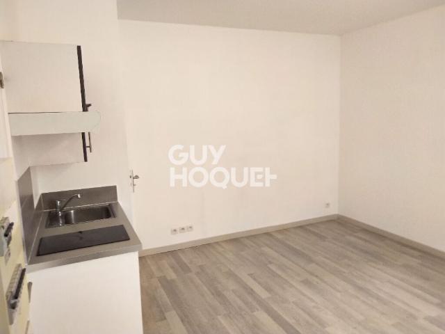 A LOUER STUDIO METRO ligne B 23.66m² MINIMES