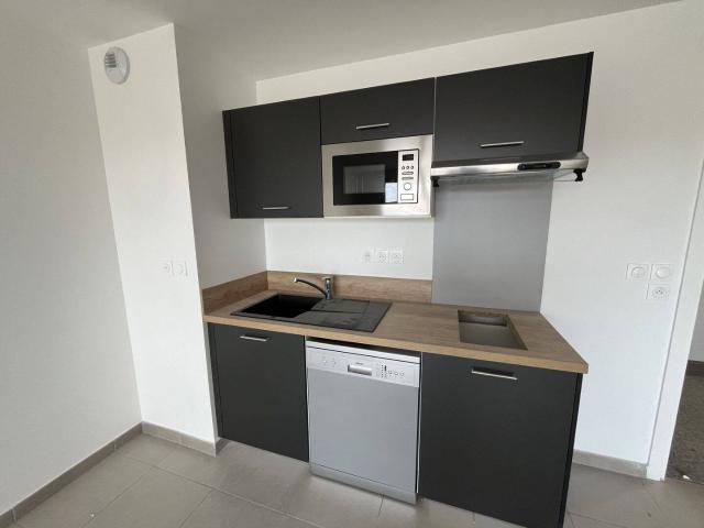 À LOUER SUPERBE APPARTEMENT T2 AU 2EME ETAGE DE 41 M² À MURET /