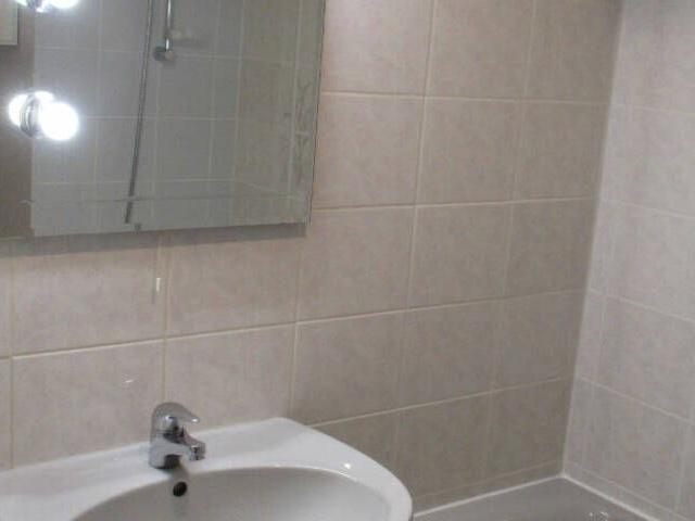 A louer superbe Appartement type F2 avec Ascenseur