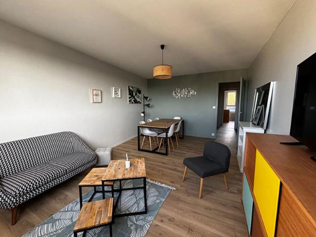À louer Superbe F4 Meublé Quartier Reine Berthe / Rond Point Le Havre